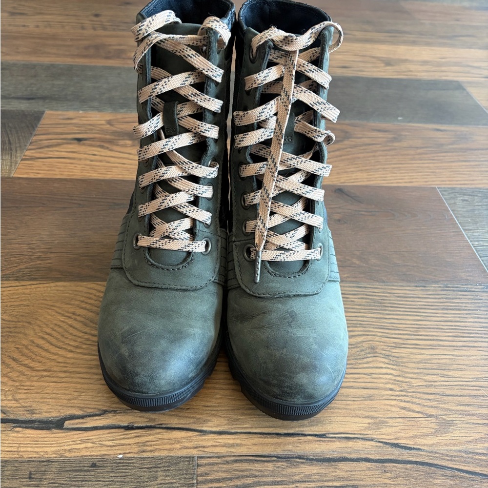 Sorels Women’s Ankle Booties